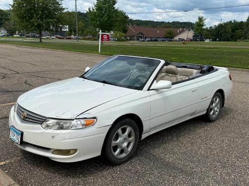 White 2002 Toyota Camry Solara SLE V6