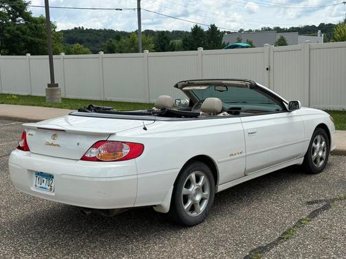 White 2002 Toyota Camry Solara SLE V6