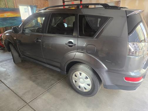 2011 Mitsubishi Outlander ES