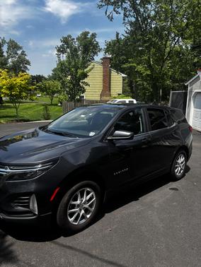 Gray 2022 Chevrolet Equinox LT