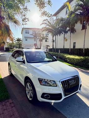 White 2011 Audi Q5 3.2 Premium Plus
