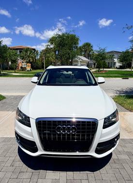 White 2011 Audi Q5 3.2 Premium Plus