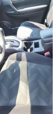 Silver 2015 Nissan Rogue SV