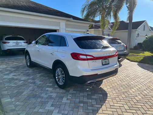 2016 Lincoln MKX Select
