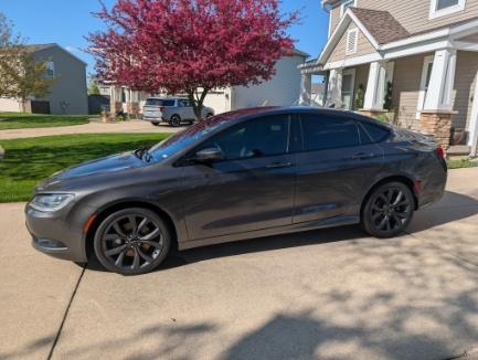 Gray 2016 Chrysler 200 S