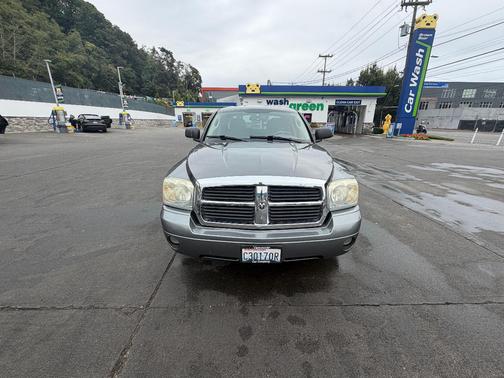 Gray 2005 Dodge Dakota Laramie Quad Cab