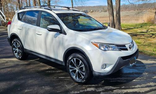 White 2015 Toyota RAV4 Limited