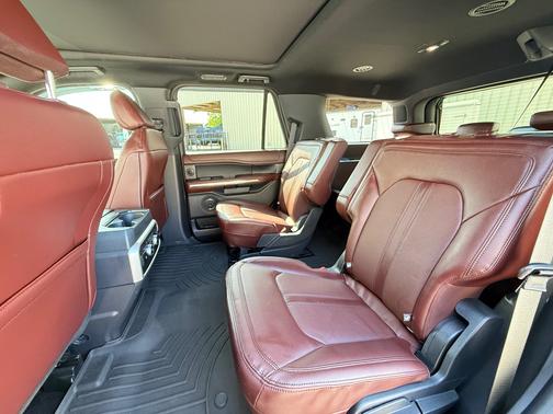 Gray 2022 Ford Expedition Limited