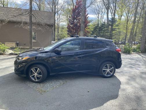 Black 2022 Honda HR-V EX-L