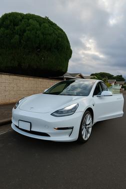 2019 Tesla Model 3 Standard Range Plus