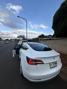 2019 Tesla Model 3 Standard Range Plus