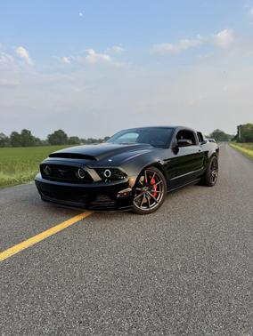 Black 2014 Ford Mustang GT Premium