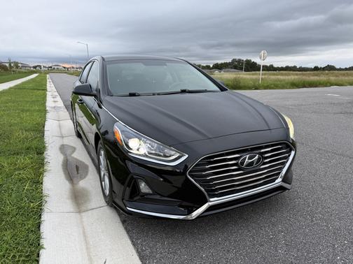 Black 2019 Hyundai SONATA SE