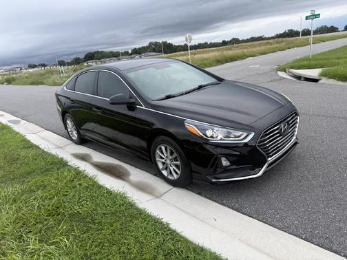 Black 2019 Hyundai SONATA SE