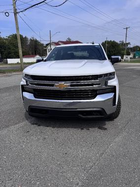 White 2019 Chevrolet Silverado 1500 LT