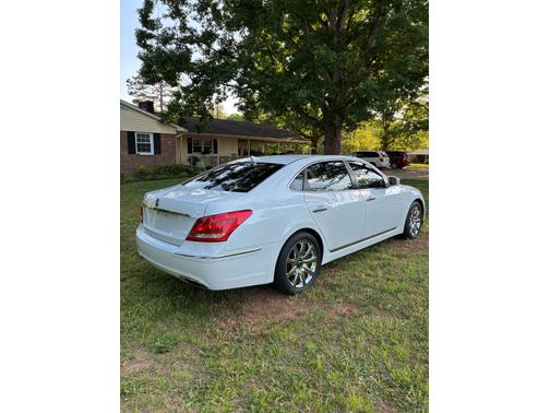 2012 Hyundai Equus Signature
