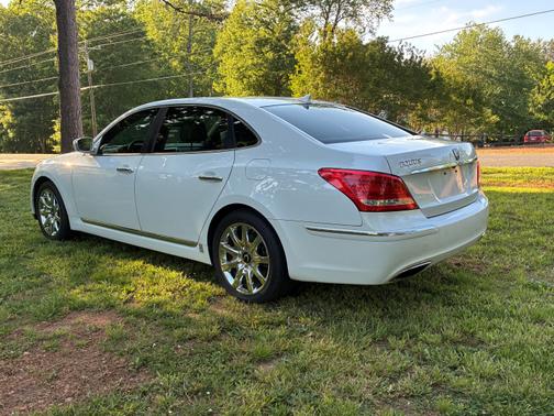 2012 Hyundai Equus Signature