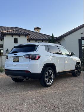 Photo 3 of 14 of 2019 Jeep Compass Limited