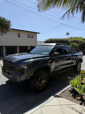 2025 Toyota Tacoma Hybrid Trailhunter