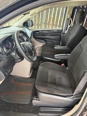 Black 2016 Dodge Grand Caravan AVP/SE