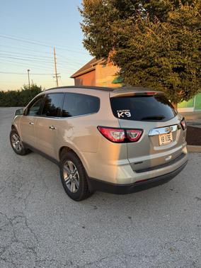 Gold 2015 Chevrolet Traverse 2LT