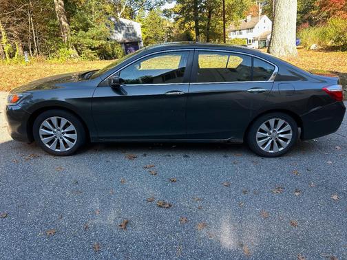 Green 2014 Honda Accord EX-L