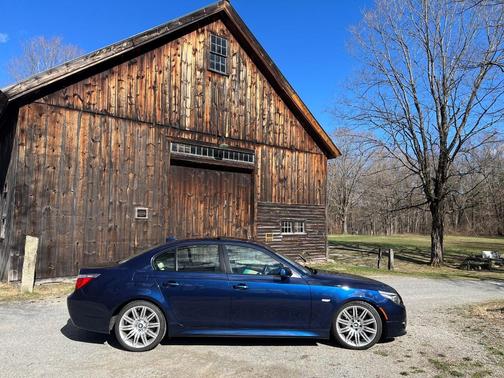 Blue 2008 BMW 550 i
