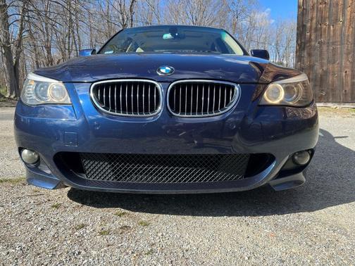 Blue 2008 BMW 550 i