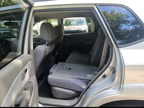 Silver 2007 Hyundai TUCSON GLS