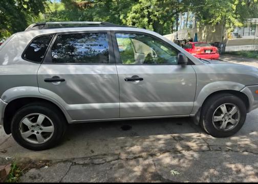 Silver 2007 Hyundai TUCSON GLS
