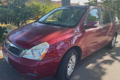 2012 Kia Sedona LX