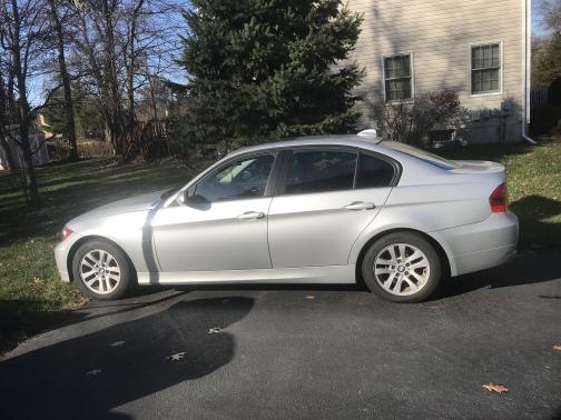 Silver 2006 BMW 325 xi