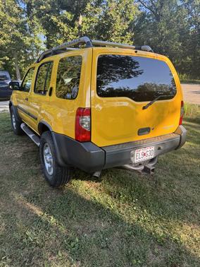 Yellow 2003 Nissan Xterra XE