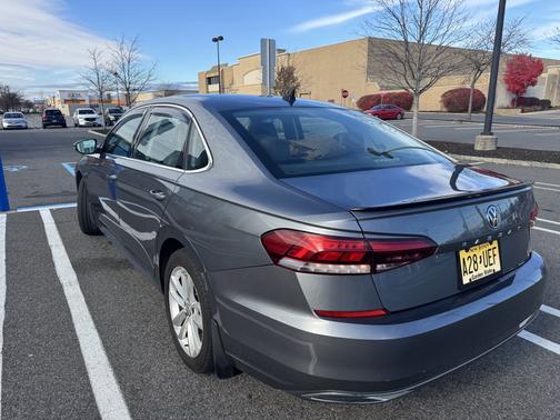 2020 Volkswagen Passat 2.0T SE