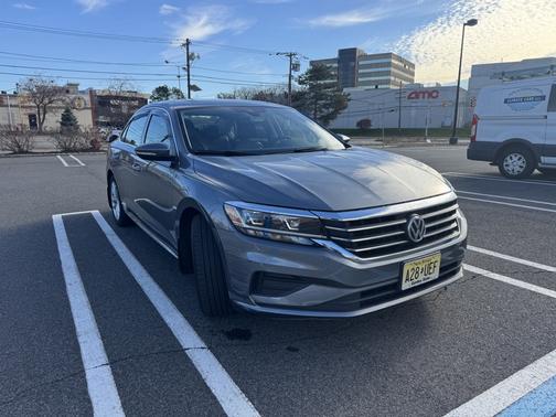 2020 Volkswagen Passat 2.0T SE