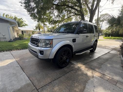 2016 Land Rover LR4 HSE
