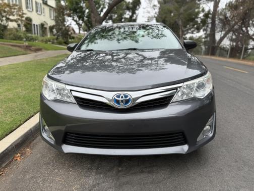 2012 Toyota Camry Hybrid XLE