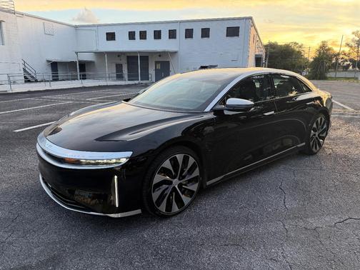 Black 2022 Lucid Air Grand Touring