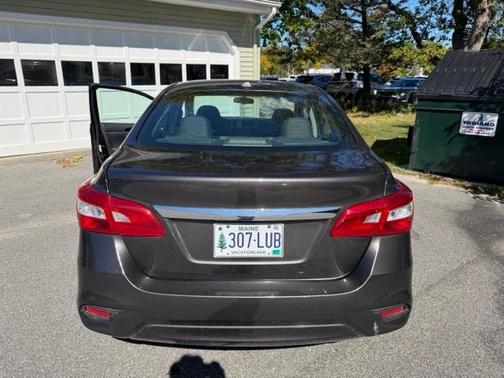 Gray 2018 Nissan Sentra SV