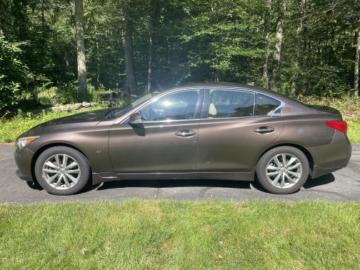 2014 INFINITI Q50 Premium