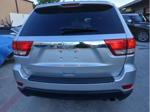 Gray 2012 Jeep Grand Cherokee Laredo