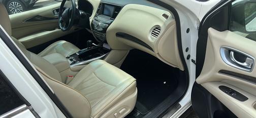 Photo 2 of 7 of 2015 INFINITI QX60 Base