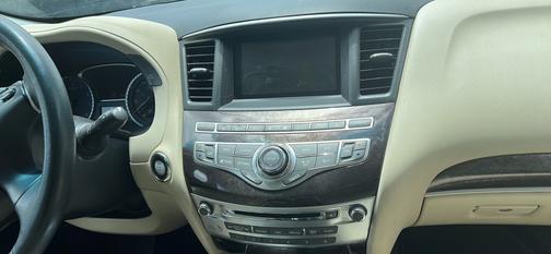 Photo 3 of 7 of 2015 INFINITI QX60 Base
