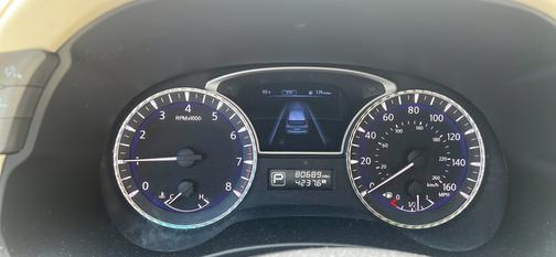 Photo 4 of 7 of 2015 INFINITI QX60 Base