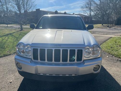 2005 Jeep Grand Cherokee Laredo