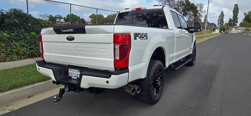 White 2021 Ford F-350 Lariat
