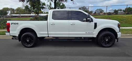White 2021 Ford F-350 Lariat