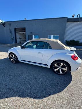 White 2014 Volkswagen Beetle DSG 2.0T R-Line w/Sound