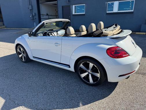 White 2014 Volkswagen Beetle DSG 2.0T R-Line w/Sound