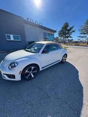 White 2014 Volkswagen Beetle DSG 2.0T R-Line w/Sound
